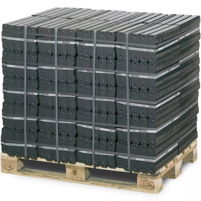 Briquettes de lignite REKORD en palette (40 x 25 kg) - Eco Bois Confort  -Chaleur, Qualité, Confiance.