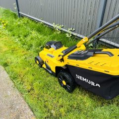 Tondeuse à batterie NEMURA 40V (2X20V) – Coupe de 37cm – Fonction ramassage et mulching