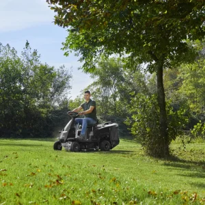 ALPINA Tracteur à gazon AT2 66 QA – système de coupe 2-en-1